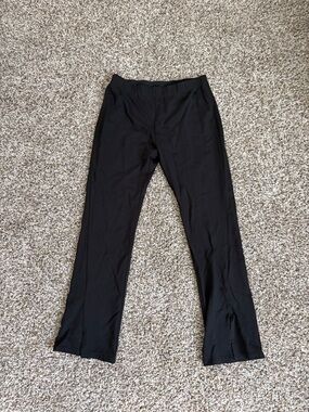 Women’s Black Stretch Capris Pants